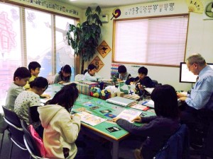 頑張って発表会に向けて練習しています。